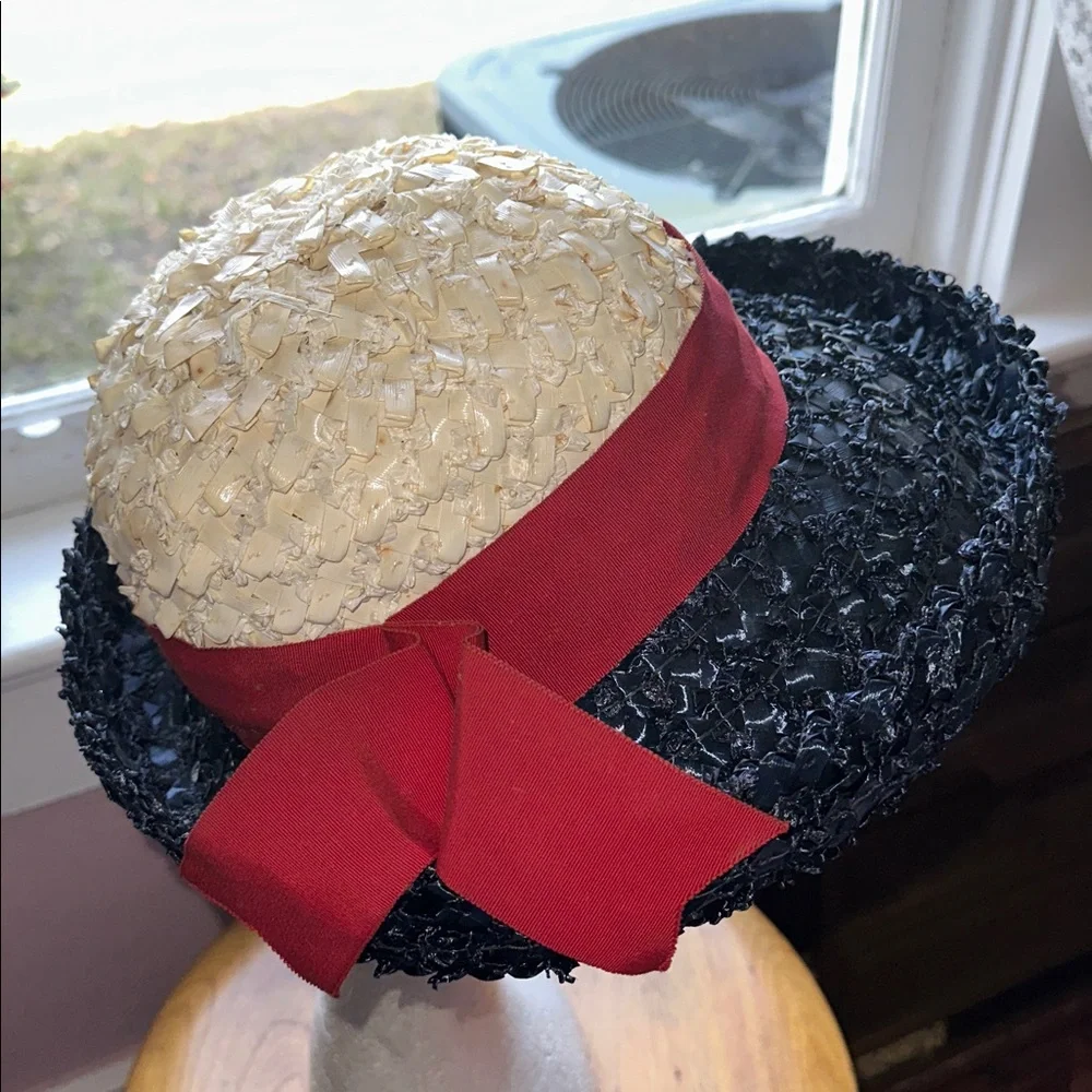 Vtg 60s Christine Original Navy Blue & Cream‎ Raffia Woven Hat/Red Ribbon Band